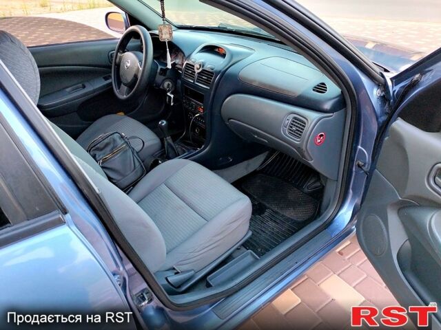 Синий Ниссан Альмера, объемом двигателя 1.6 л и пробегом 284 тыс. км за 3900 $, фото 7 на Automoto.ua