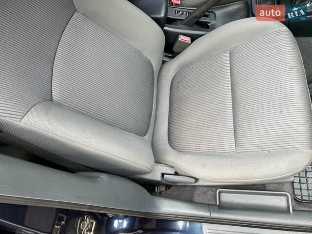 Синий Ниссан Альмера, объемом двигателя 1.6 л и пробегом 214 тыс. км за 4499 $, фото 9 на Automoto.ua