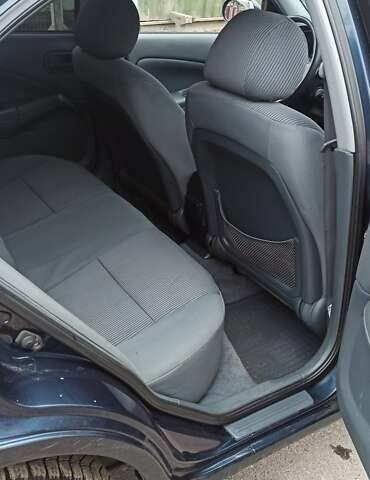 Синий Ниссан Альмера, объемом двигателя 1.6 л и пробегом 213 тыс. км за 4200 $, фото 13 на Automoto.ua