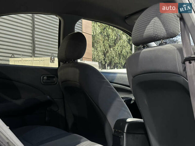 Синий Ниссан Альмера, объемом двигателя 1.6 л и пробегом 233 тыс. км за 4850 $, фото 15 на Automoto.ua