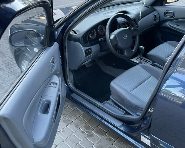 Синий Ниссан Альмера, объемом двигателя 1.6 л и пробегом 164 тыс. км за 4450 $, фото 2 на Automoto.ua