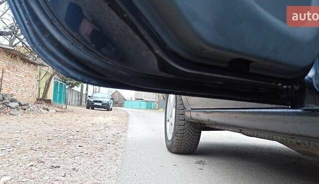 Синий Ниссан Альмера, объемом двигателя 1.6 л и пробегом 213 тыс. км за 4200 $, фото 10 на Automoto.ua