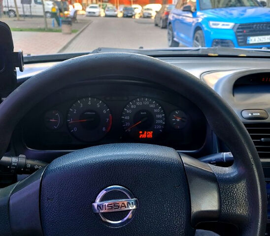 Синий Ниссан Альмера, объемом двигателя 1.6 л и пробегом 230 тыс. км за 4600 $, фото 6 на Automoto.ua
