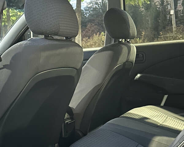 Синий Ниссан Альмера, объемом двигателя 1.6 л и пробегом 233 тыс. км за 4850 $, фото 12 на Automoto.ua