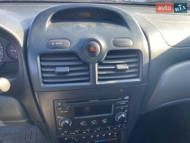 Синій Ніссан Альмера, об'ємом двигуна 1.6 л та пробігом 98 тис. км за 5600 $, фото 2 на Automoto.ua