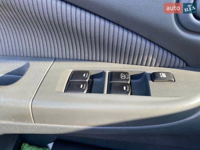 Синій Ніссан Альмера, об'ємом двигуна 1.6 л та пробігом 98 тис. км за 5600 $, фото 3 на Automoto.ua