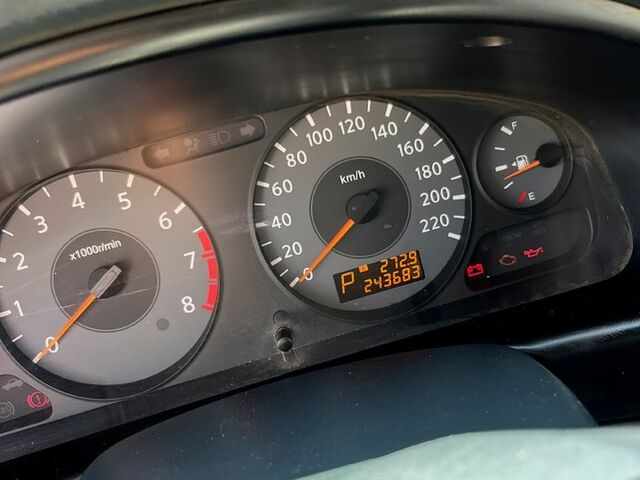 Синий Ниссан Альмера, объемом двигателя 1.6 л и пробегом 24 тыс. км за 4200 $, фото 6 на Automoto.ua