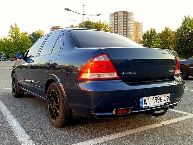 Синий Ниссан Альмера, объемом двигателя 1.6 л и пробегом 280 тыс. км за 4300 $, фото 2 на Automoto.ua