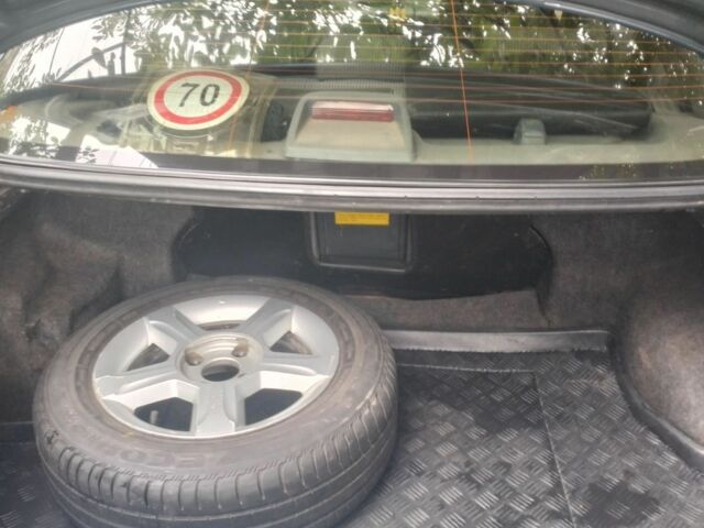 Синий Ниссан Альмера, объемом двигателя 0 л и пробегом 250 тыс. км за 3300 $, фото 5 на Automoto.ua