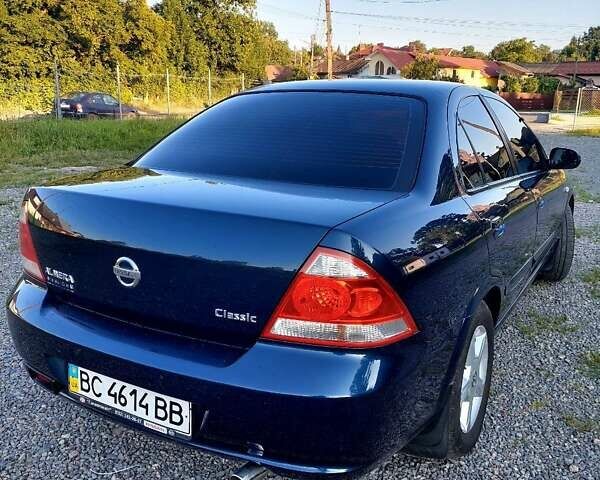 Синий Ниссан Альмера, объемом двигателя 1.6 л и пробегом 257 тыс. км за 3800 $, фото 5 на Automoto.ua