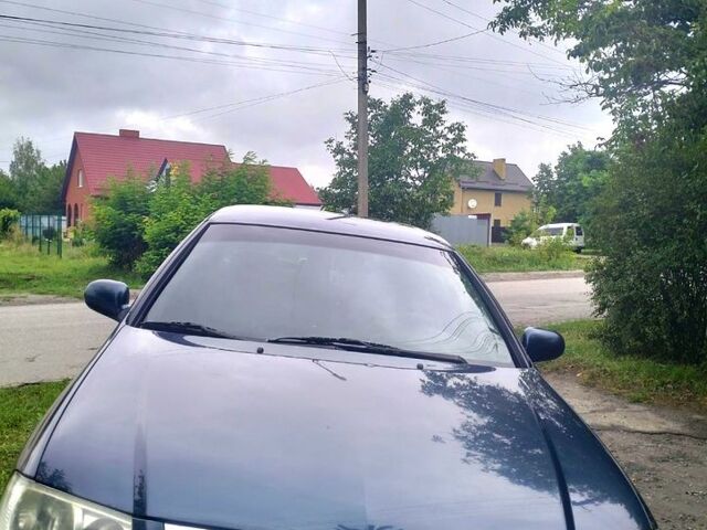 Синий Ниссан Альмера, объемом двигателя 1.6 л и пробегом 250 тыс. км за 3300 $, фото 1 на Automoto.ua