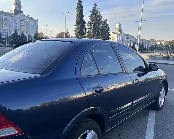 Синий Ниссан Альмера, объемом двигателя 1.6 л и пробегом 275 тыс. км за 4550 $, фото 7 на Automoto.ua