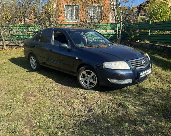 Синий Ниссан Альмера, объемом двигателя 1.6 л и пробегом 268 тыс. км за 3500 $, фото 2 на Automoto.ua