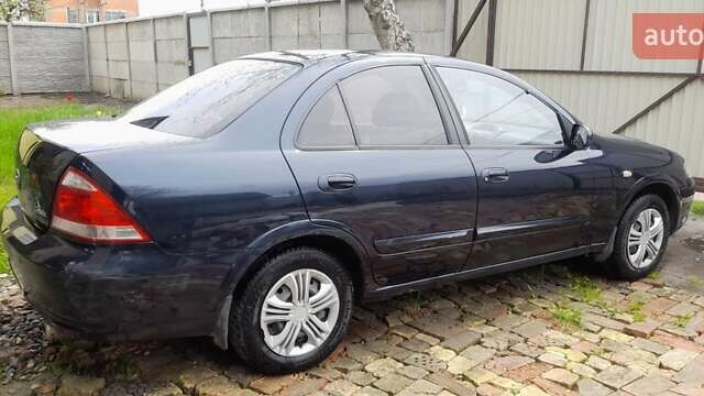 Синий Ниссан Альмера, объемом двигателя 1.6 л и пробегом 216 тыс. км за 3999 $, фото 6 на Automoto.ua