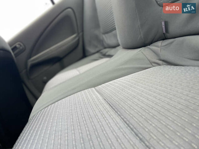 Синій Ніссан Альмера, об'ємом двигуна 1.6 л та пробігом 254 тис. км за 6650 $, фото 32 на Automoto.ua