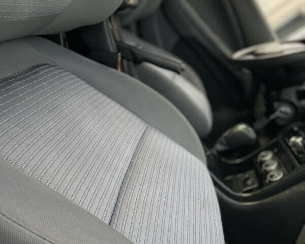 Синій Ніссан Альмера, об'ємом двигуна 1.6 л та пробігом 254 тис. км за 6650 $, фото 54 на Automoto.ua