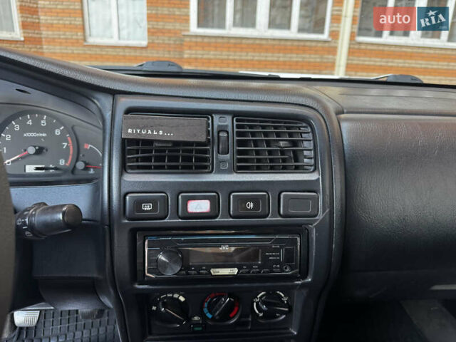 Зеленый Ниссан Альмера, объемом двигателя 1.39 л и пробегом 227 тыс. км за 1900 $, фото 20 на Automoto.ua