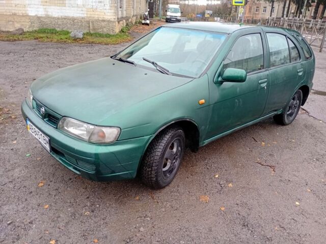 Зеленый Ниссан Альмера, объемом двигателя 1.6 л и пробегом 280 тыс. км за 1200 $, фото 3 на Automoto.ua