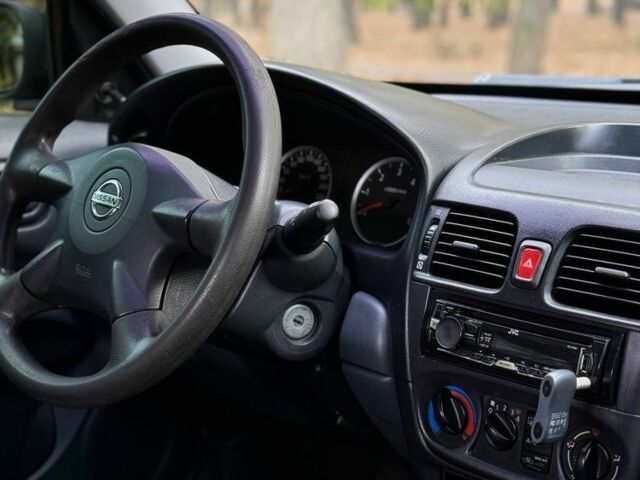 Зеленый Ниссан Альмера, объемом двигателя 1.5 л и пробегом 275 тыс. км за 3350 $, фото 7 на Automoto.ua