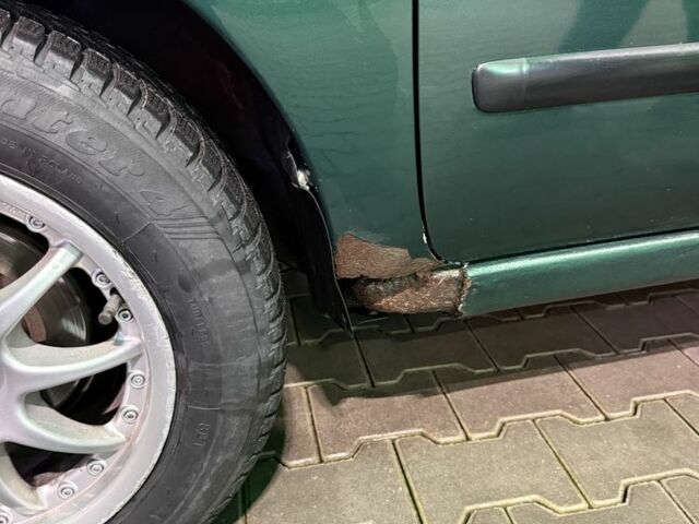 Зелений Ніссан Альмера, об'ємом двигуна 1.6 л та пробігом 3 тис. км за 2700 $, фото 7 на Automoto.ua