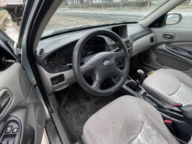 Зеленый Ниссан Альмера, объемом двигателя 1.6 л и пробегом 350 тыс. км за 1400 $, фото 5 на Automoto.ua