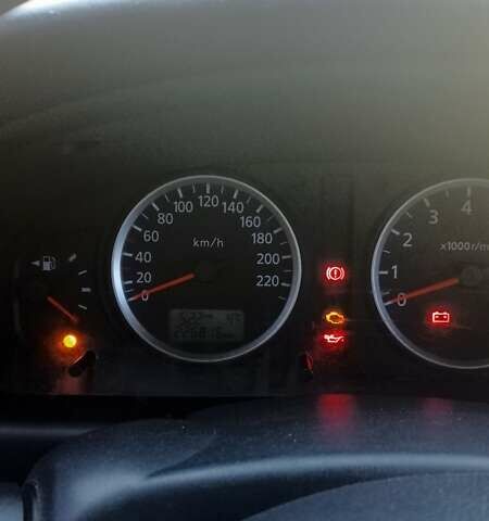 Зеленый Ниссан Альмера, объемом двигателя 1.5 л и пробегом 227 тыс. км за 3600 $, фото 2 на Automoto.ua