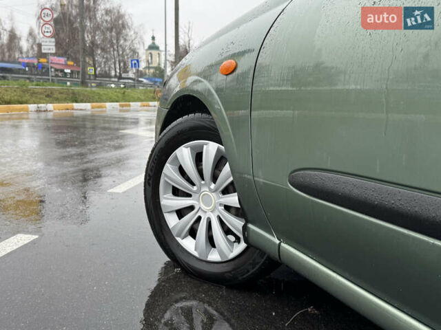 Зеленый Ниссан Альмера, объемом двигателя 1.5 л и пробегом 270 тыс. км за 3700 $, фото 10 на Automoto.ua