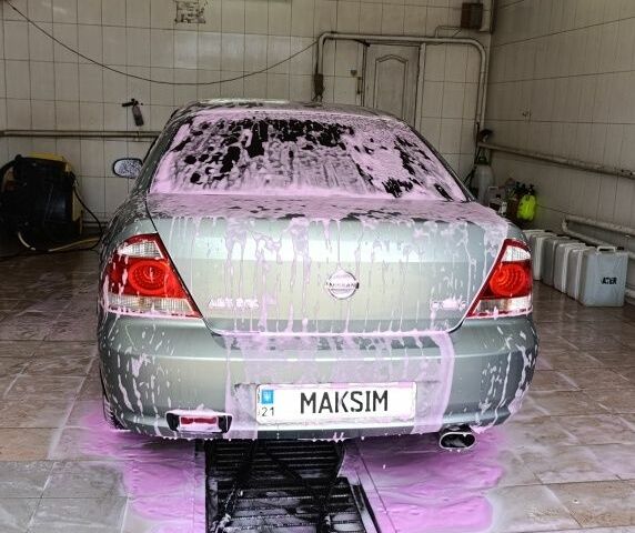 Зеленый Ниссан Альмера, объемом двигателя 1.6 л и пробегом 250 тыс. км за 5000 $, фото 4 на Automoto.ua