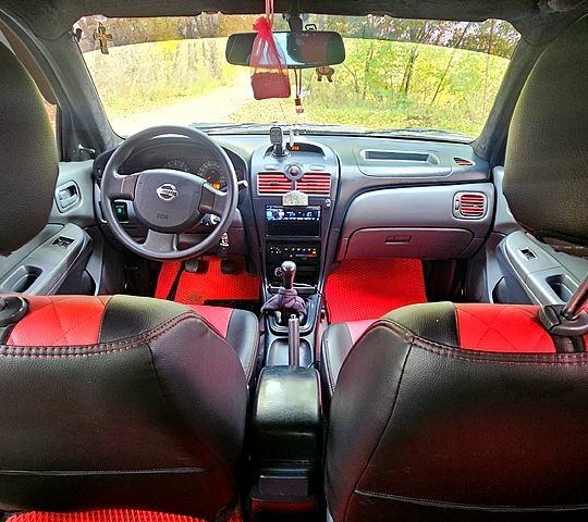 Зеленый Ниссан Альмера, объемом двигателя 1.6 л и пробегом 167 тыс. км за 4500 $, фото 5 на Automoto.ua