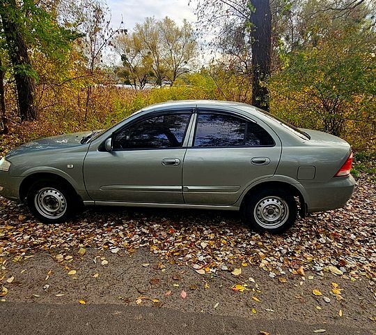 Зеленый Ниссан Альмера, объемом двигателя 1.6 л и пробегом 167 тыс. км за 4500 $, фото 1 на Automoto.ua