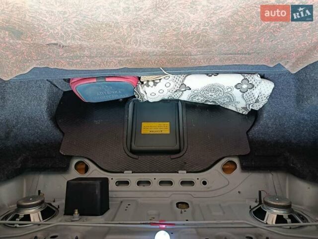 Зеленый Ниссан Альмера, объемом двигателя 1.6 л и пробегом 191 тыс. км за 5700 $, фото 21 на Automoto.ua