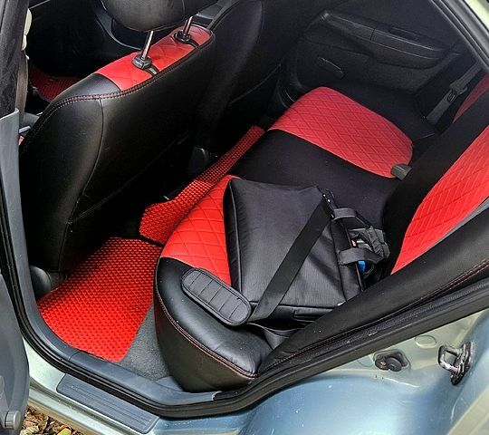 Зеленый Ниссан Альмера, объемом двигателя 1.6 л и пробегом 167 тыс. км за 4500 $, фото 6 на Automoto.ua