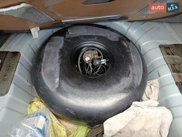 Зеленый Ниссан Альмера, объемом двигателя 1.6 л и пробегом 191 тыс. км за 5700 $, фото 22 на Automoto.ua