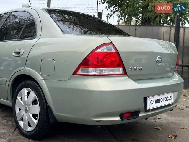 Зеленый Ниссан Альмера, объемом двигателя 1.6 л и пробегом 75 тыс. км за 4490 $, фото 7 на Automoto.ua