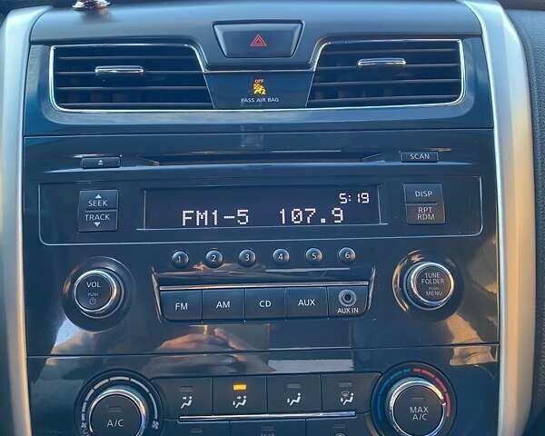 Белый Ниссан Альтима, объемом двигателя 2.5 л и пробегом 237 тыс. км за 9200 $, фото 7 на Automoto.ua