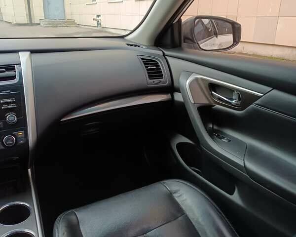 Белый Ниссан Альтима, объемом двигателя 2.49 л и пробегом 213 тыс. км за 7800 $, фото 10 на Automoto.ua