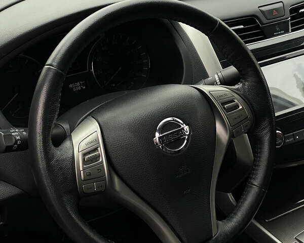 Белый Ниссан Альтима, объемом двигателя 2.5 л и пробегом 185 тыс. км за 8999 $, фото 46 на Automoto.ua