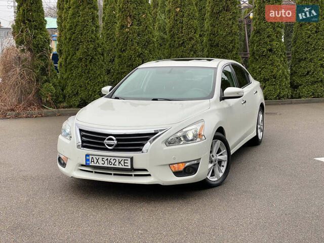 Белый Ниссан Альтима, объемом двигателя 2.5 л и пробегом 185 тыс. км за 8999 $, фото 61 на Automoto.ua