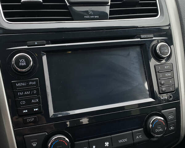 Белый Ниссан Альтима, объемом двигателя 2.5 л и пробегом 185 тыс. км за 8999 $, фото 52 на Automoto.ua