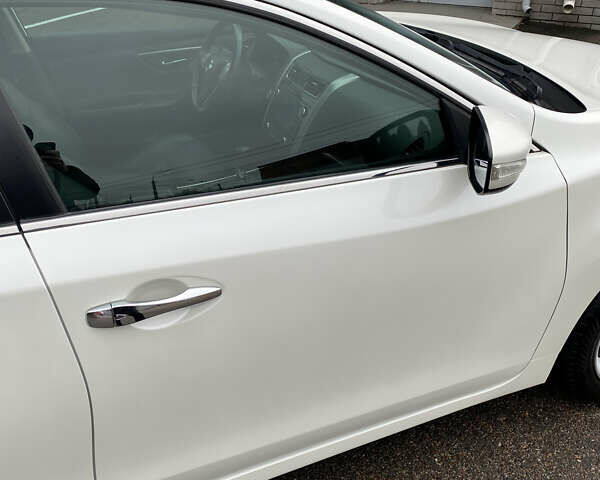 Белый Ниссан Альтима, объемом двигателя 2.5 л и пробегом 185 тыс. км за 8999 $, фото 19 на Automoto.ua