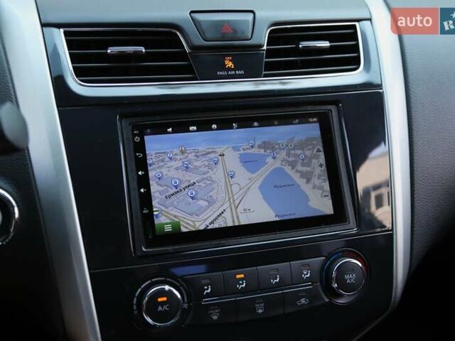 Белый Ниссан Альтима, объемом двигателя 2.5 л и пробегом 249 тыс. км за 8900 $, фото 17 на Automoto.ua