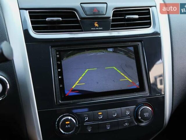 Белый Ниссан Альтима, объемом двигателя 2.5 л и пробегом 249 тыс. км за 8900 $, фото 16 на Automoto.ua