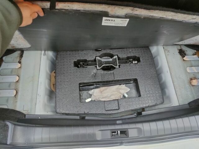 Ниссан Альтима 2015 в Павлограде на Automoto.ua Белый Ниссан Альтима, объемом двигателя 2.5 л и пробегом 241 тыс. км за 9900 $, фото 21 на Automoto.ua