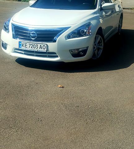 Білий Ніссан Альтіма, об'ємом двигуна 2.5 л та пробігом 188 тис. км за 9000 $, фото 1 на Automoto.ua