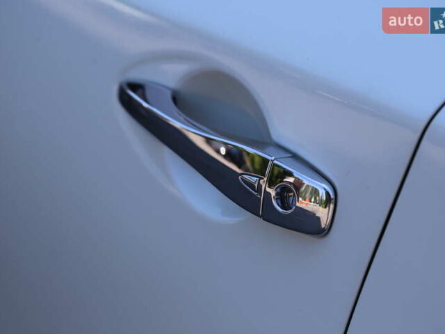 Белый Ниссан Альтима, объемом двигателя 2.5 л и пробегом 249 тыс. км за 8900 $, фото 25 на Automoto.ua