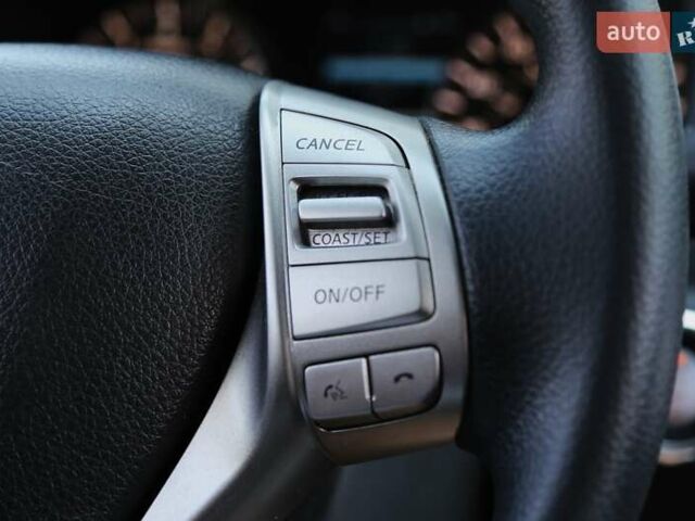 Белый Ниссан Альтима, объемом двигателя 2.5 л и пробегом 249 тыс. км за 8900 $, фото 21 на Automoto.ua