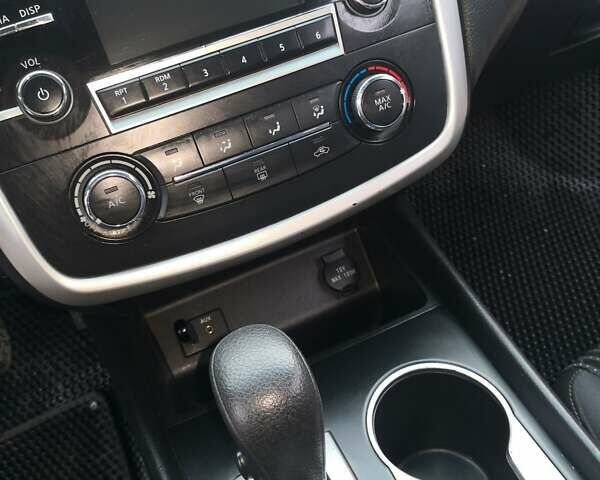 Белый Ниссан Альтима, объемом двигателя 2.5 л и пробегом 180 тыс. км за 12500 $, фото 9 на Automoto.ua