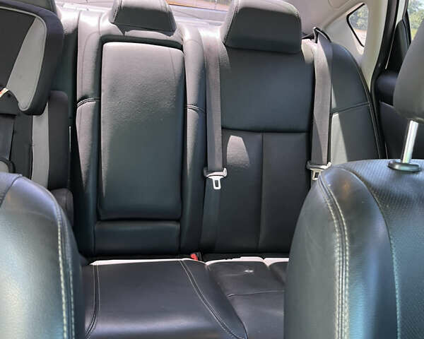 Білий Ніссан Альтіма, об'ємом двигуна 2.49 л та пробігом 192 тис. км за 10200 $, фото 17 на Automoto.ua