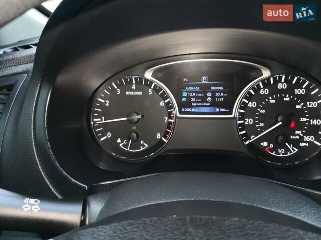 Белый Ниссан Альтима, объемом двигателя 2.5 л и пробегом 180 тыс. км за 12500 $, фото 4 на Automoto.ua
