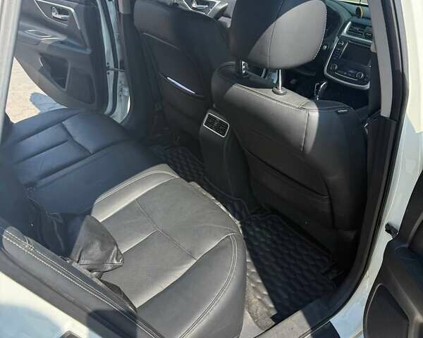 Белый Ниссан Альтима, объемом двигателя 2.49 л и пробегом 144 тыс. км за 13200 $, фото 7 на Automoto.ua